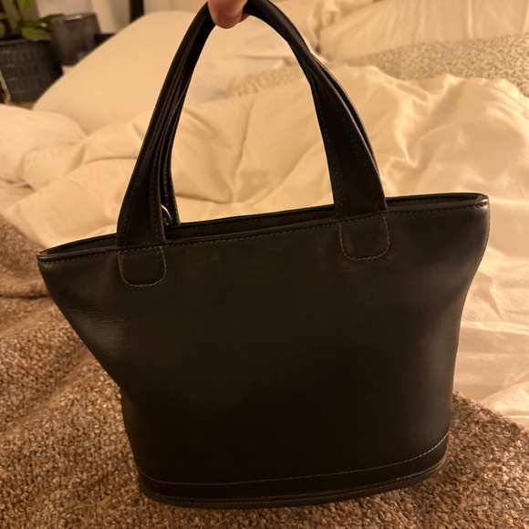 Vintage Coach Black Bleeker Small Basket Crossbody – Small (Style No. E9C-9301) - Picture 6 of 7